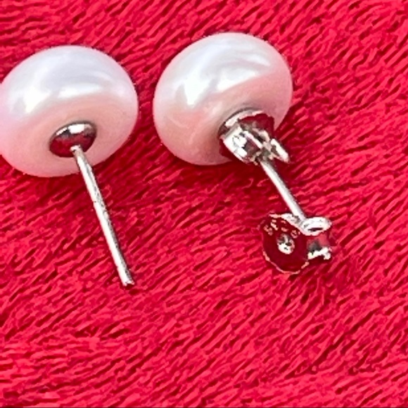 NEW 925 Sterling Silver Real 9 mm Genuine White Pearl Stud Earrings - Picture 4 of 5